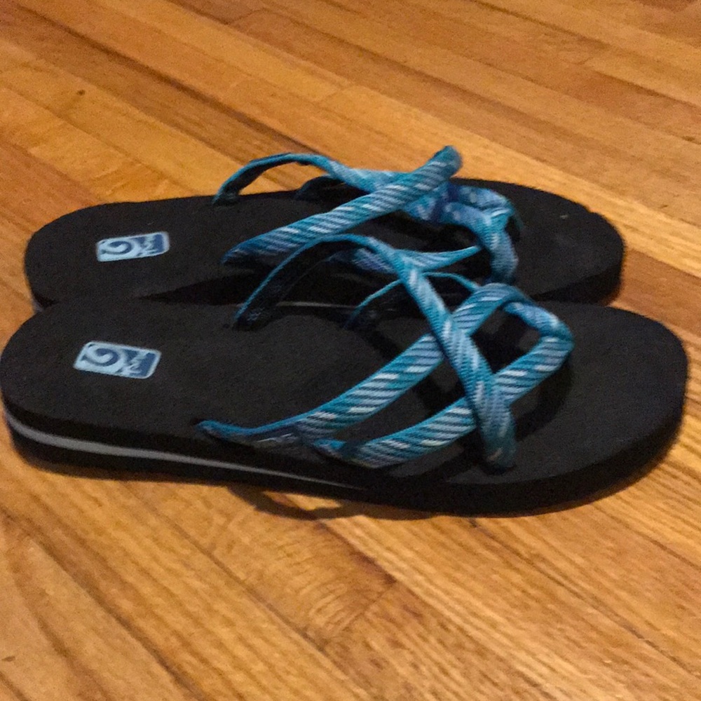 Teva Women's Olowahu Sandals Size 10